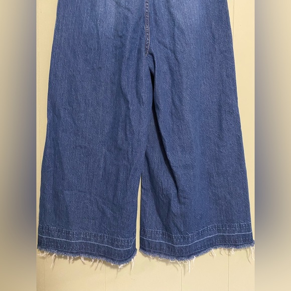 Free People | We The Free Dusk to Dawn Crop Flare Jeans. Size 30. - Picture 8 of 10